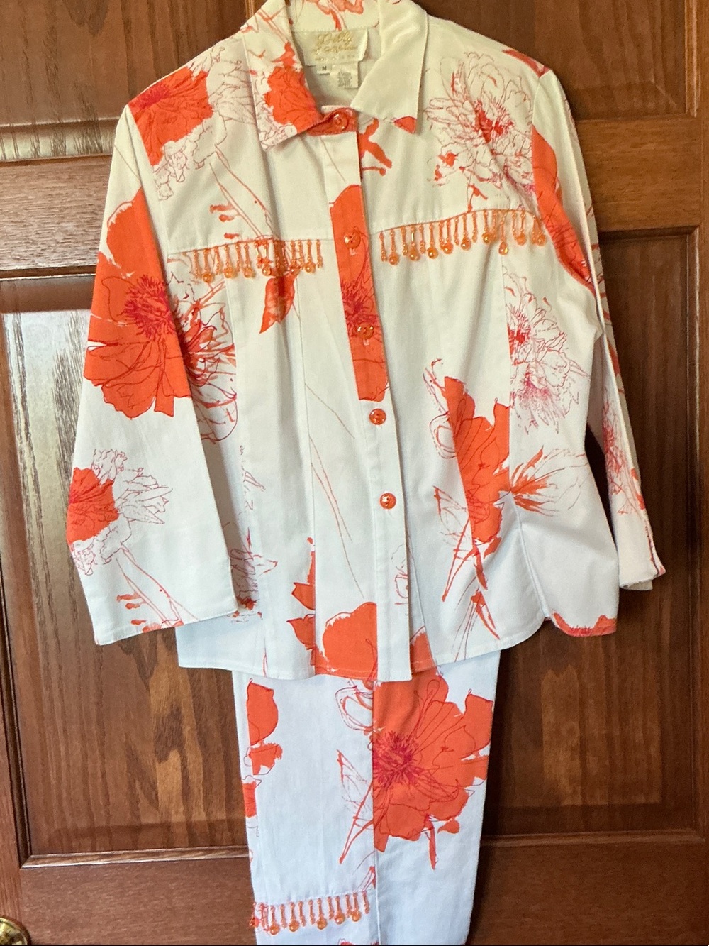 Vintage Floral Button-Front Capris Top - Orange/White